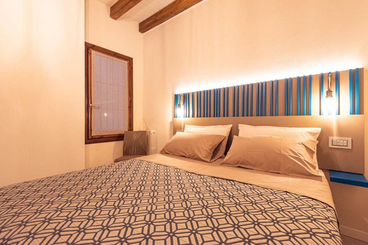 Dreamy Apartment Tre Corone Old Town Desenzano del Garda Extérieur photo