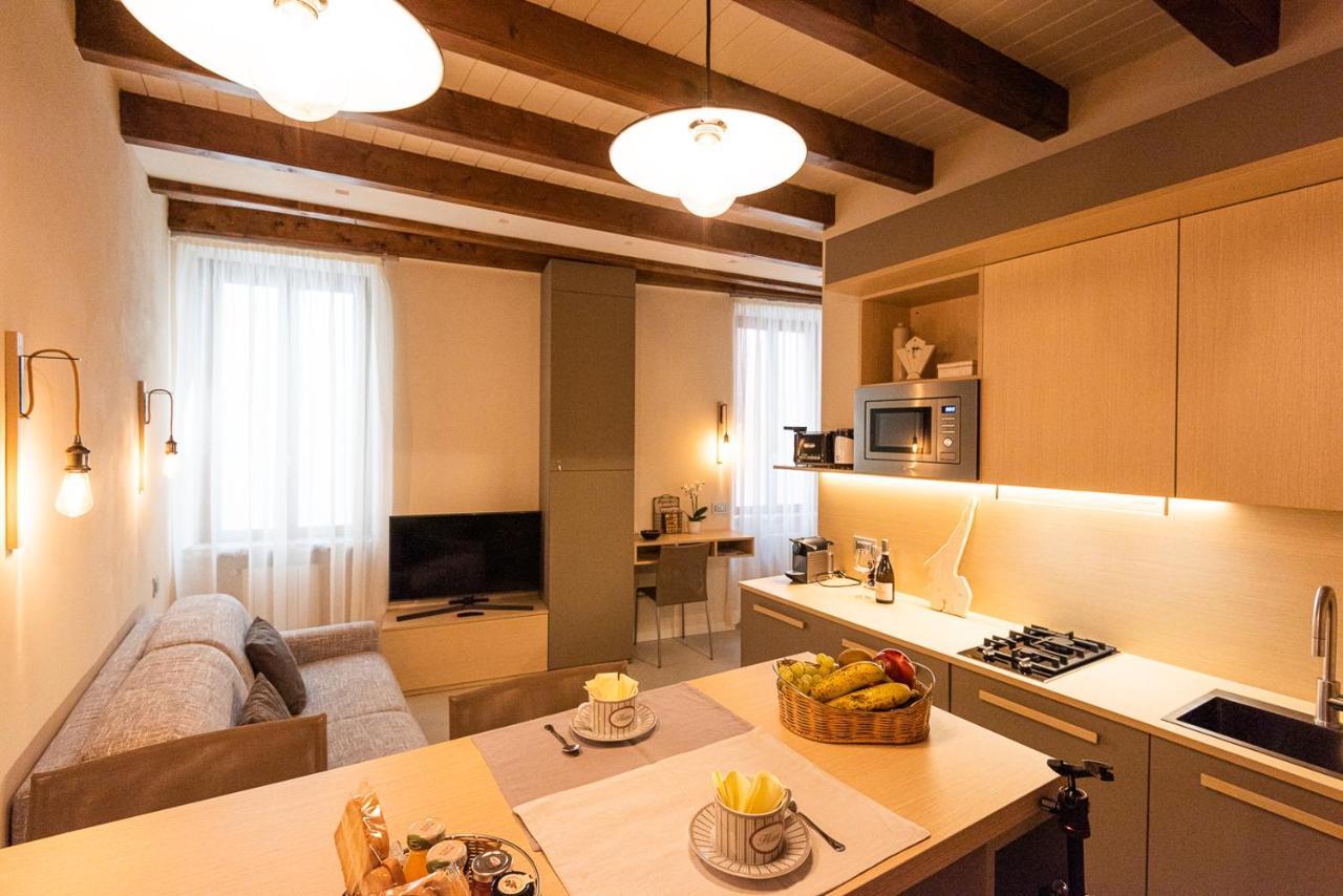 Dreamy Apartment Tre Corone Old Town Desenzano del Garda Extérieur photo